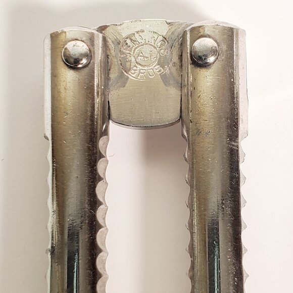 Antique Metal Nut & Seafood Cracker Set – 1909 Patent + Jennings Bros+5 picks - Picture 9 of 13